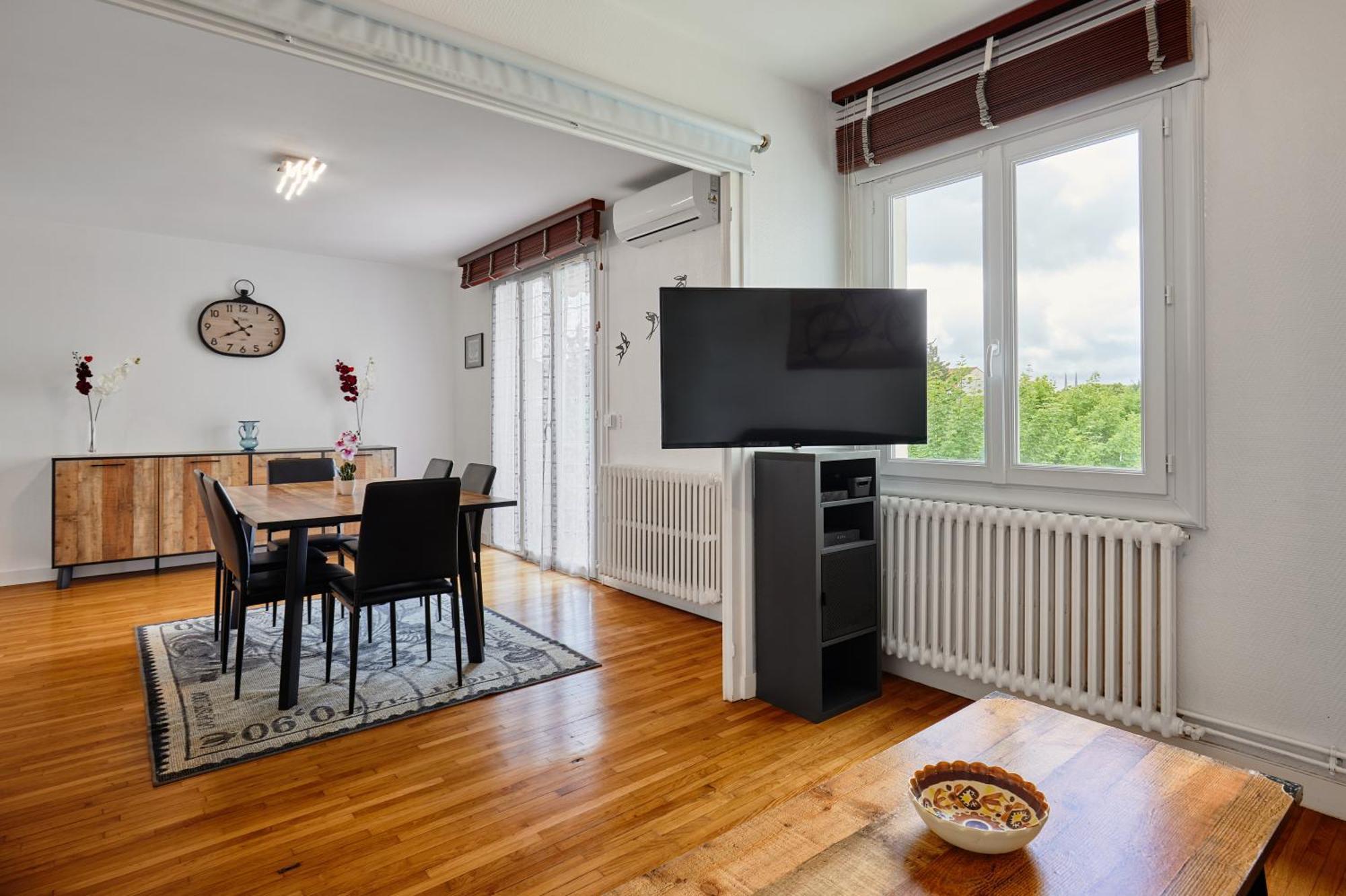 Les Hirondelles - 2 Chambres, 3 Lits, Climatisation Et Balcon